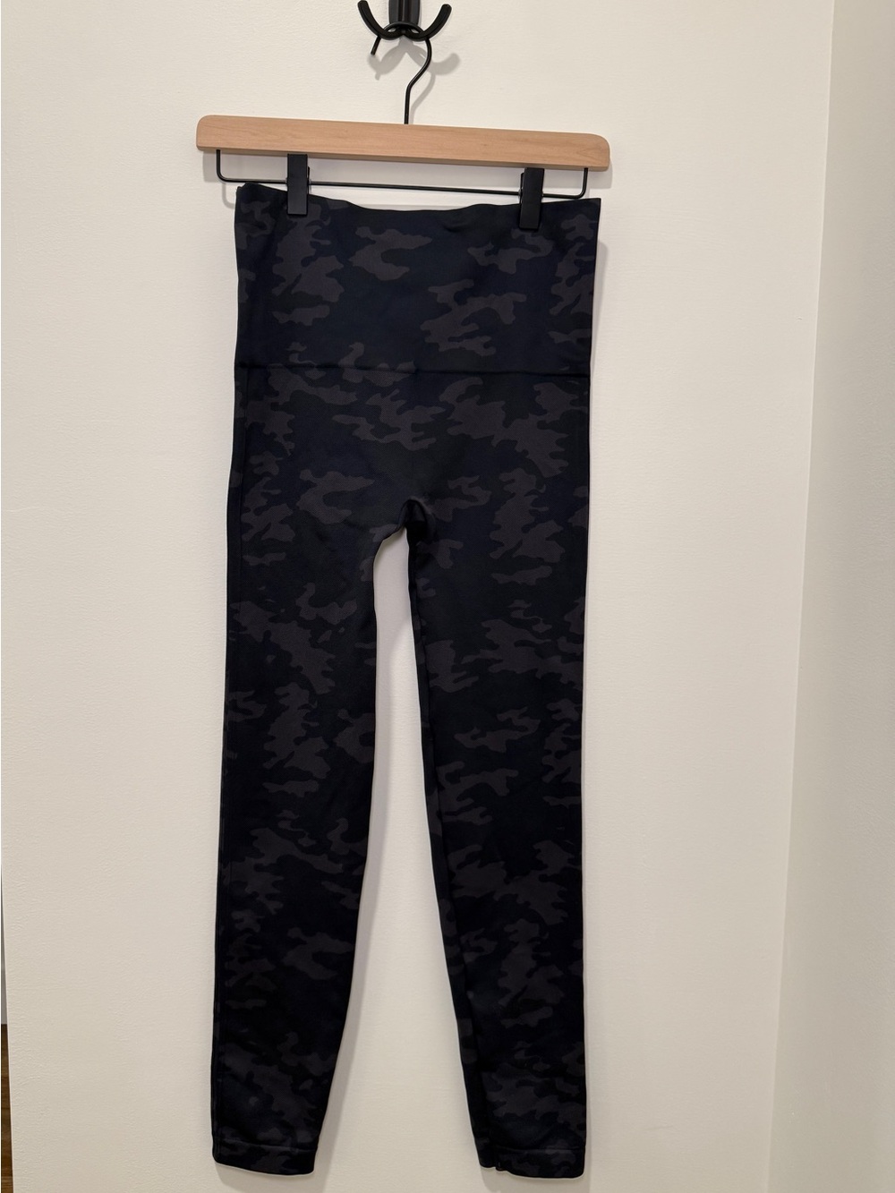 SPANX Look at Me Now Black Camo High-Waist Leggings